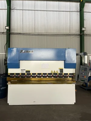 Phân biệt Máy chấn NC và Máy chấn CNC