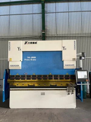 MÁY CHẤN CNC ĐIỆN THỦY LỰC 110T2500